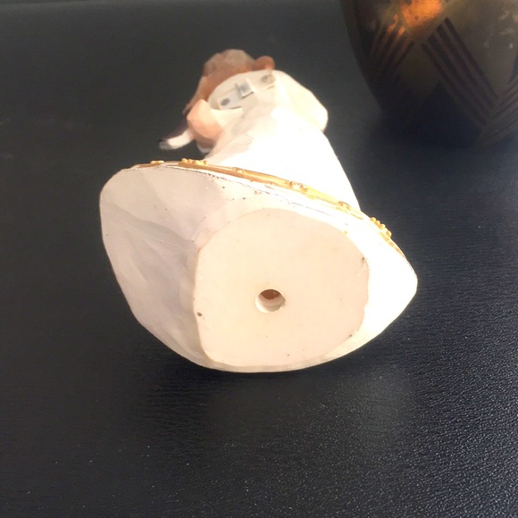 Guardian Angel Figurine statue 7-1/2” tall - Picture 8 of 9